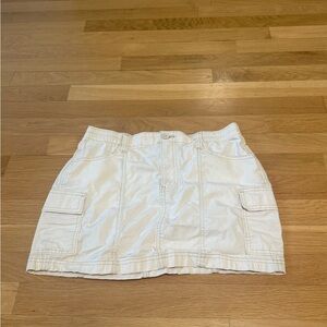 Hollister High-Rise Cargo Mini Skirt Cream Tan Y2K aesthetic Size S